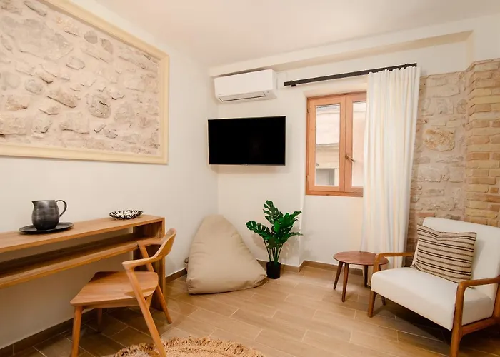 Studio Costele Luxurious Apt In The Heart Of Corfu